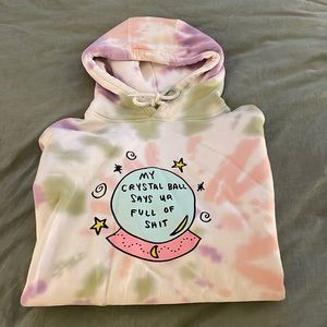 TYE DYE SWEATSHIRT